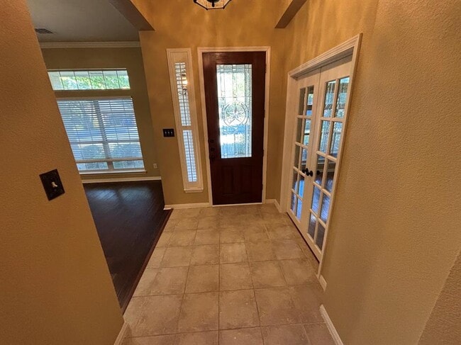 Photo - 2909 Yandall Dr