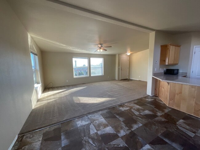 Photo - 3 Bed, 2 Bath Manufactured Home with a View