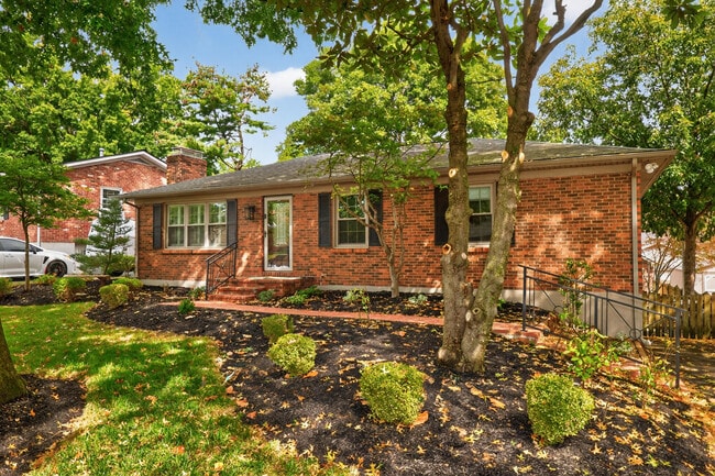 Photo - 433 Potomac Dr