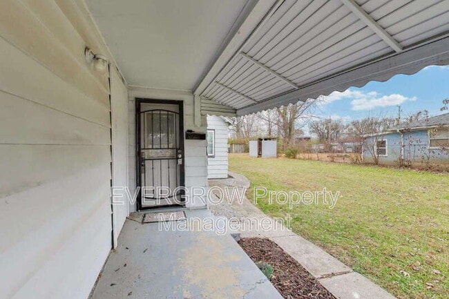 Photo - 2219 Hovey St