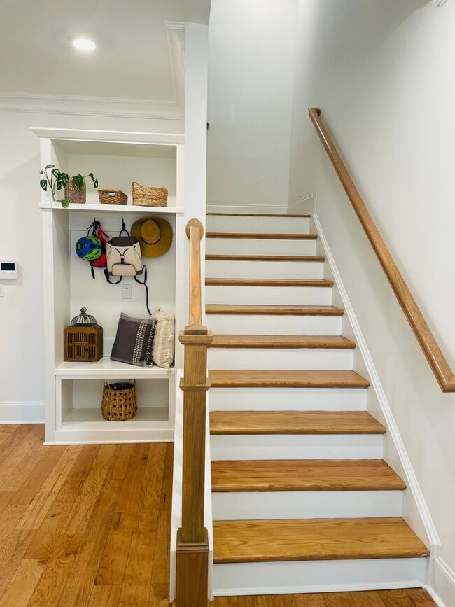 Photo - 2028 Cortland Rd