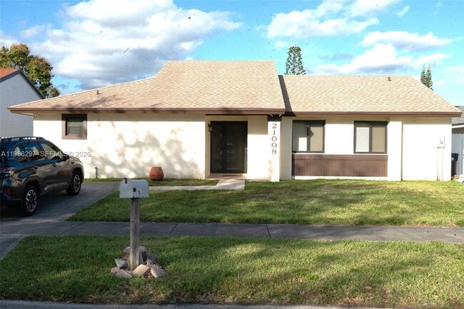 Building Photo - 21009 SW 124th Ave Rd