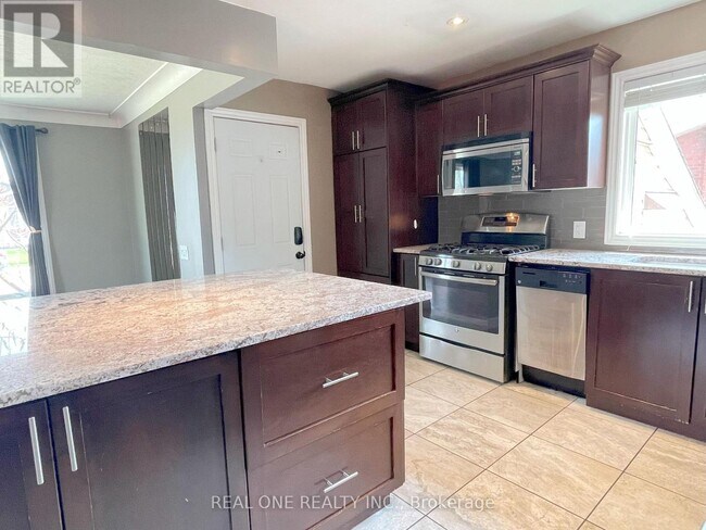 Photo - 138 Welbourn Dr