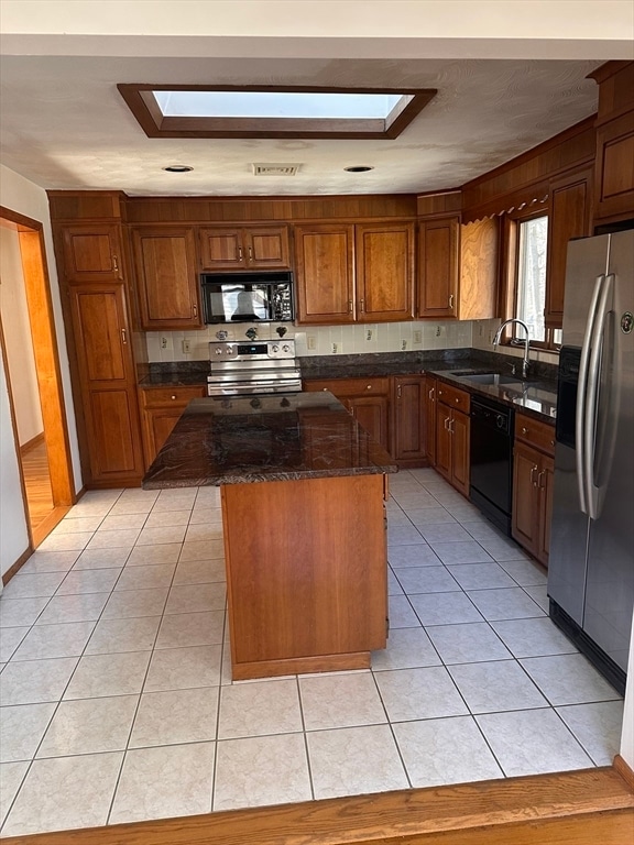 Photo - 13 Phillip Ave