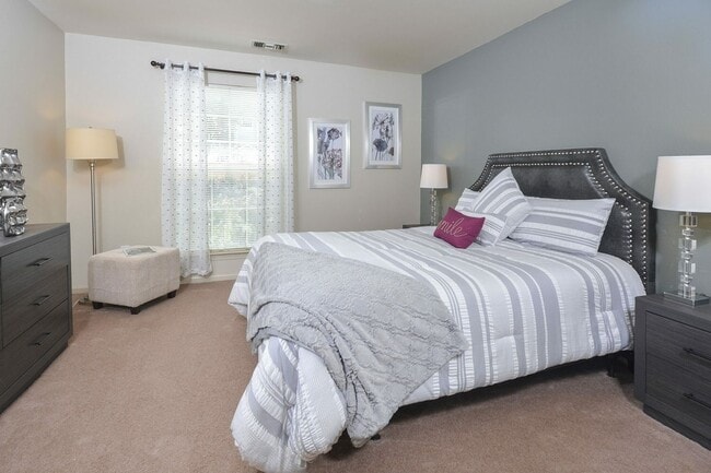 Bedroom - The Village at Wethersfield