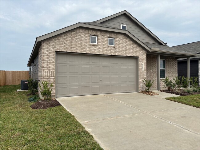 Photo - 607 Amberwood Creek Dr