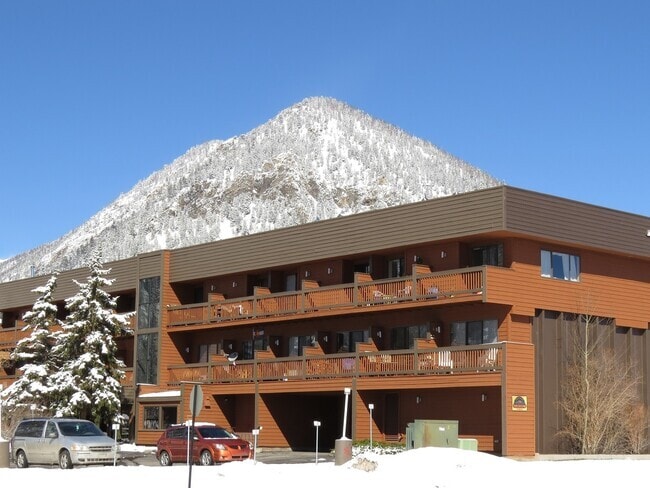 Building Photo - Long Term Rental- Cedar Lodge 207