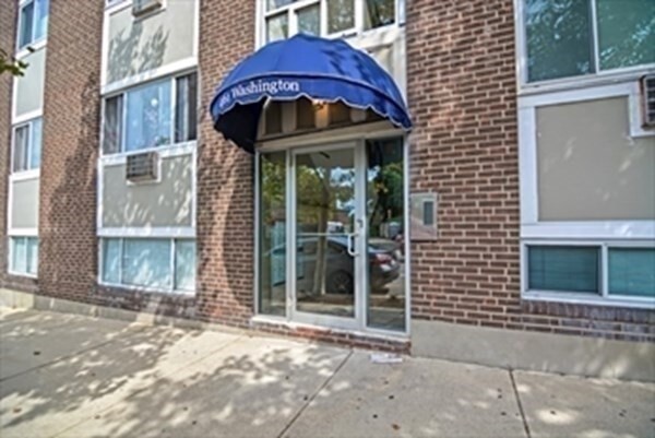 Building Photo - 461 Washington St Unit 301 Rental