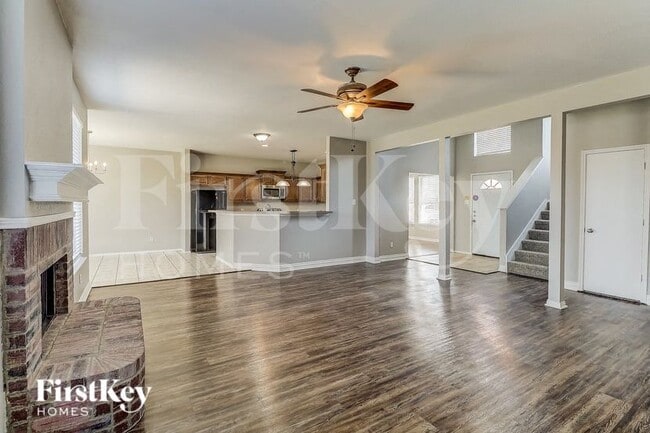 Photo - 3001 Creekbend Ct