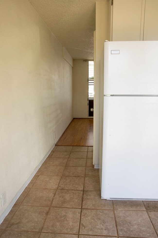 Photo - 2 BR/ 1 Bath Low- rise Apartment