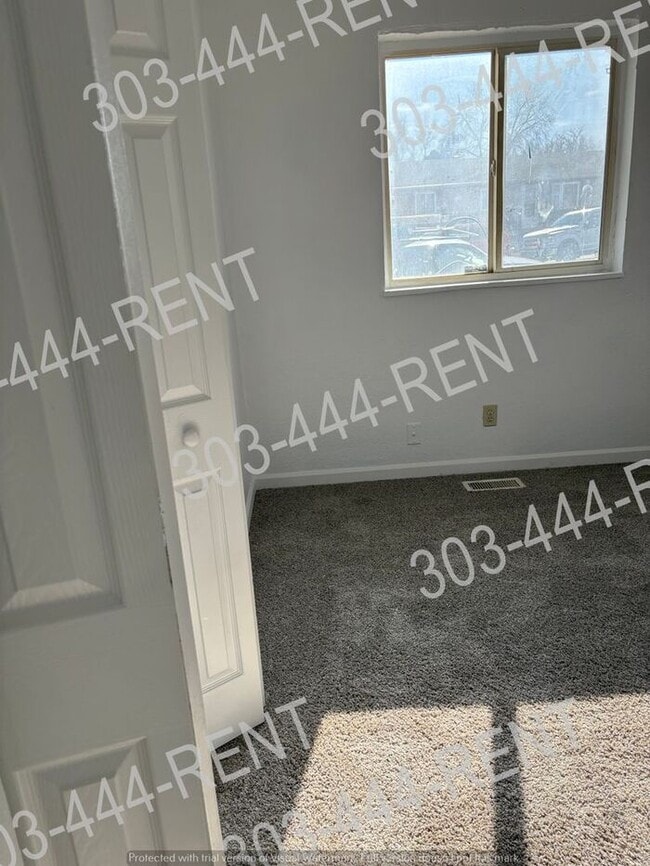 Photo - 3 Bedroom & 2 Bathroom Ranch Style Home in Montebello