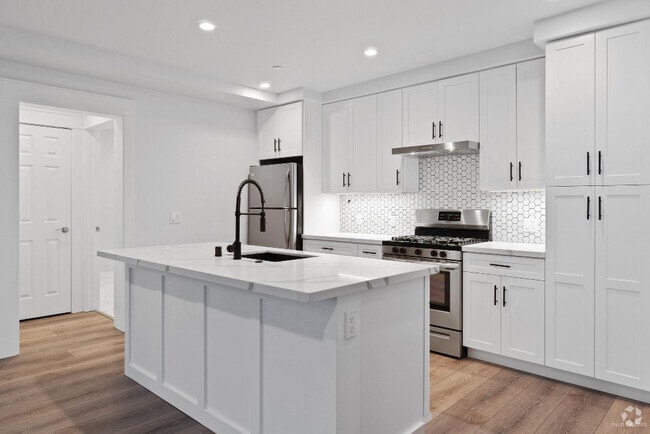 Building Photo - 1603 Noe St Rental