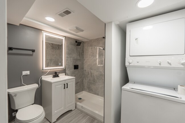 Photo - 4627 N Monticello Ave Unit 1b