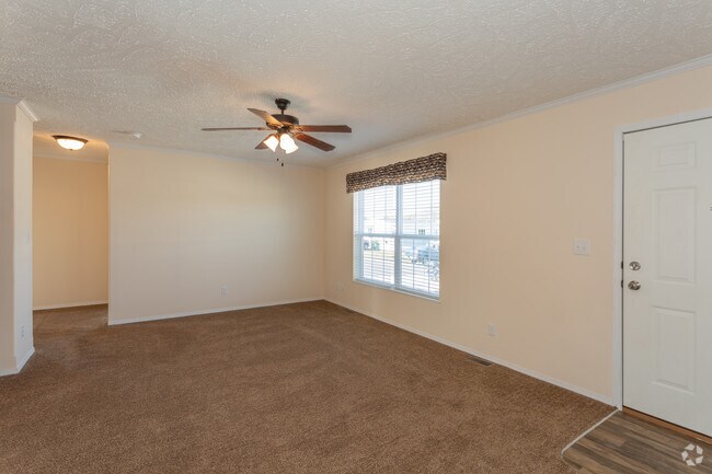 3BD 2BA - Lake Sherman Village