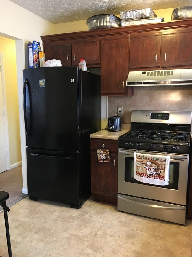 Kitchen - 5490 Panola Downs Rd