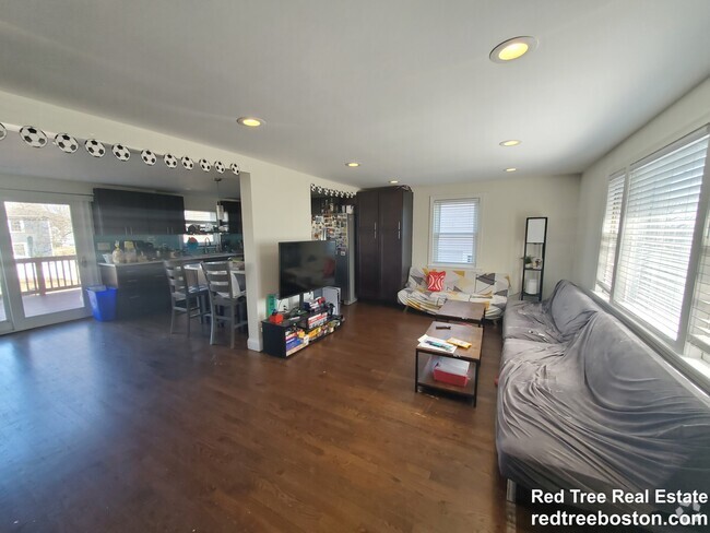 Building Photo - 77 Rock Glen Rd Unit 1 Rental