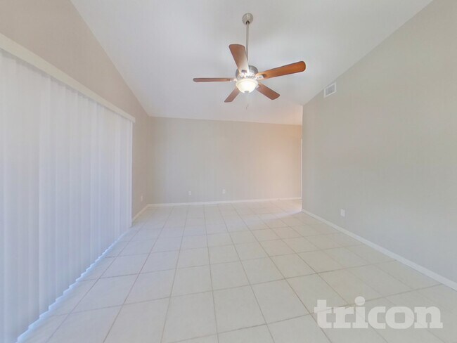 Photo - 10516 Parkcrest Dr