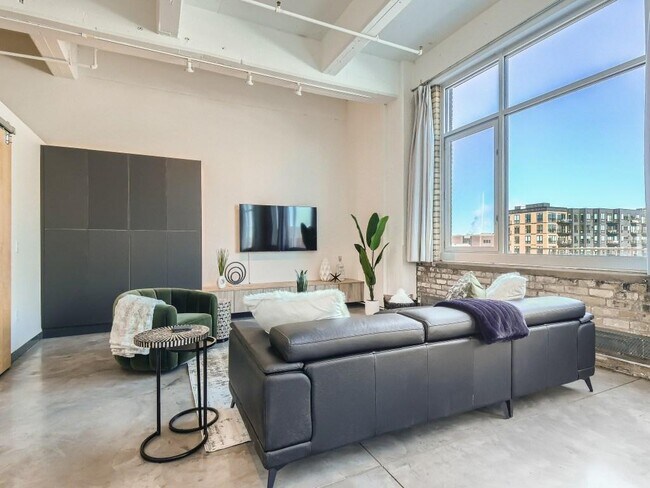 Photo - 700 N Washington Ave Unit 410