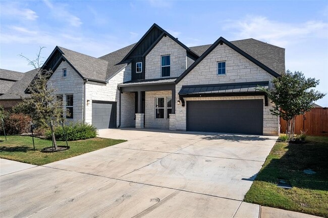 Photo - 129 Low River Ln