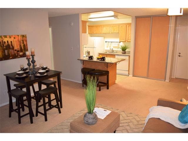 Building Photo - 401 Piccadilly Pl Unit #12 Rental