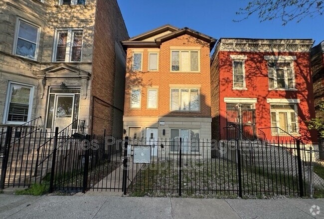 Building Photo - 1129 S Troy St Unit 1 Rental