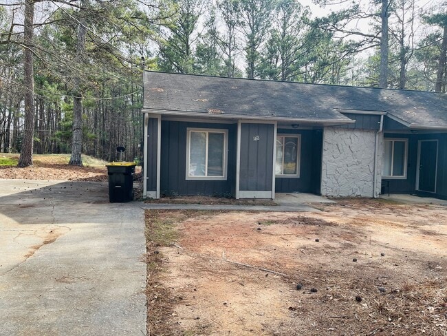 Building Photo - 140 Summerwood Dr Unit 140 Summerwood Dr  142