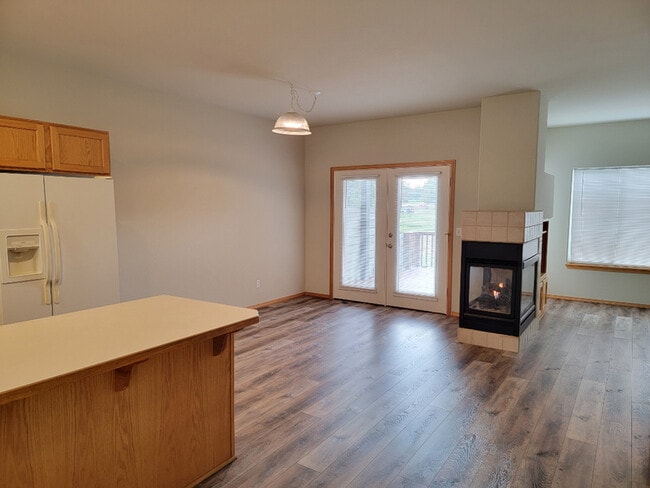 Photo - 1085 Golden Pheasant Dr