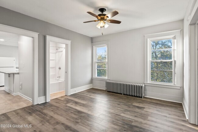 Photo - 776 Pawling Ave Unit 2