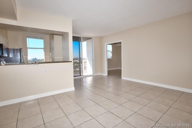 Photo - 1 Glen Royal Pkwy Unit 905