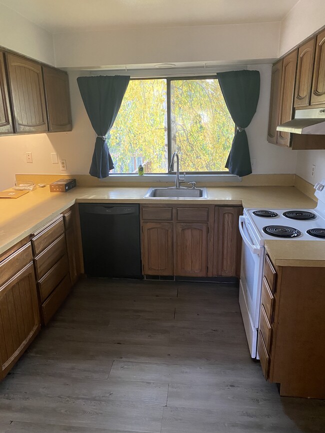 Photo - 1788 SW 5th St