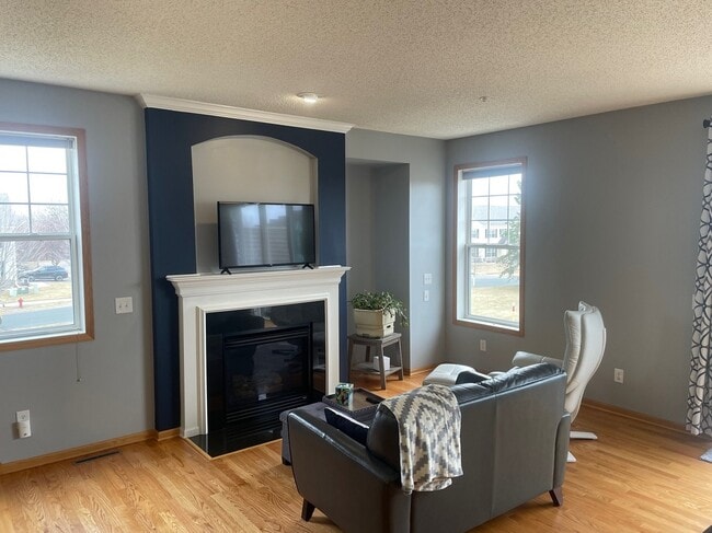 Photo - 13642 Brick Path