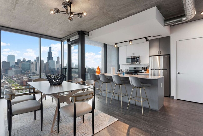 Photo - 168 N Elizabeth St Unit ID1029631P