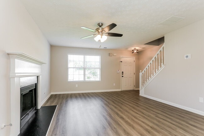 Photo - 1413 Cater Ct