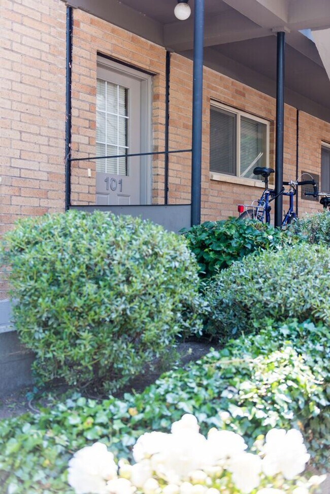 Photo - GLP Green Lake Park Apartments