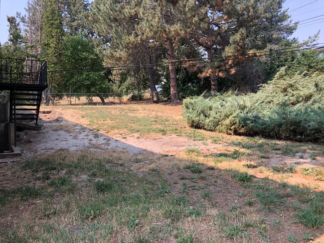 Photo - 220 NW Larry St