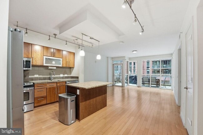 Photo - 1025 1st St SE Unit 301