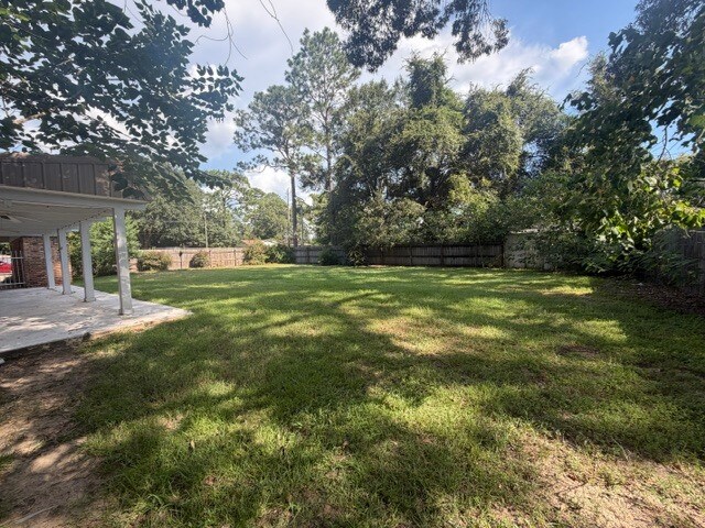 Photo - 202 Adams Dr