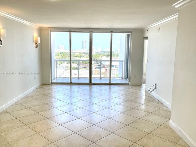 Photo - 1800 Sunset Harbour Dr Unidad 1201