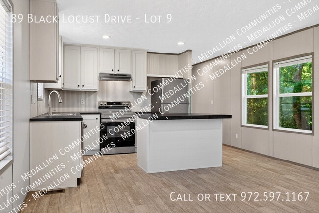 Photo - 89 Black Locust Dr