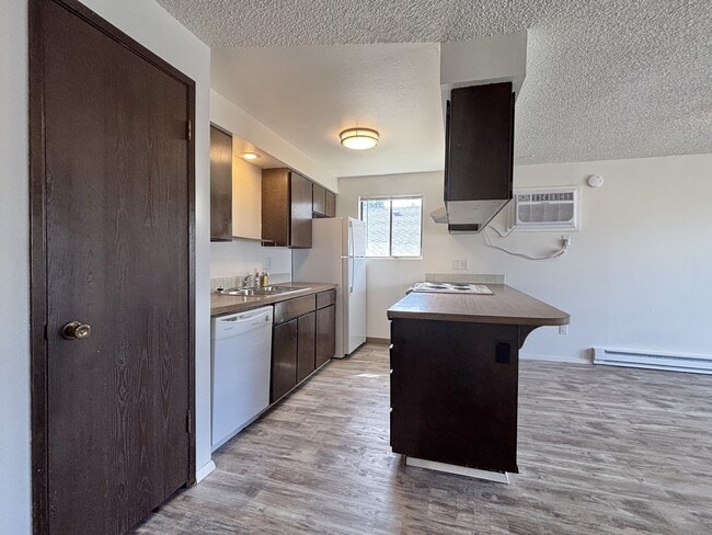 Photo - 3418 W 2nd Ave Unidad 3418