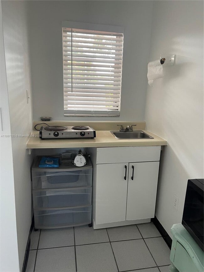 Photo - 10315 SW 35th St Unidad 10315