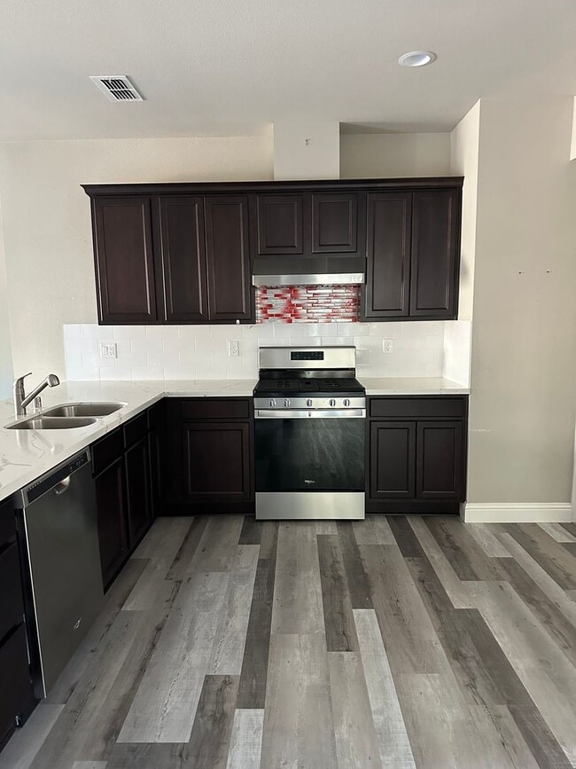 Photo - 862 Congaree Ln