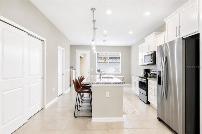 Photo - 2665 Mead Ave
