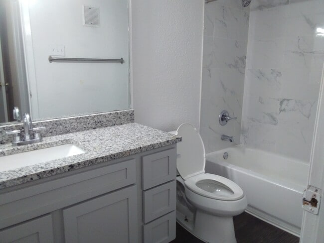 Ceramic tile Showers and tub - Southmore Park Apartments