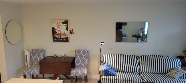 Photo - 100 Kerr Pky Unit #