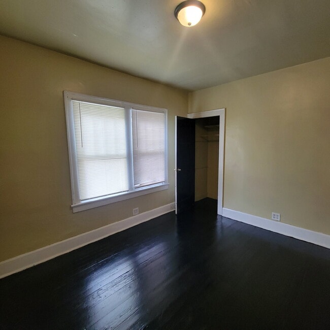 Photo - "Charming 3-Bed Oasis with Full Bath on East New York Street, Indianapolis!"