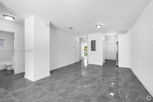 Building Photo - 2448 NW 42nd St Rental