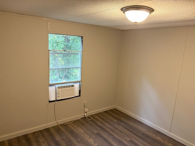 0 Acorn Village Ln