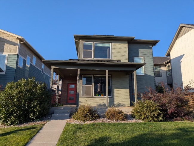 Photo - 3038 Comet St