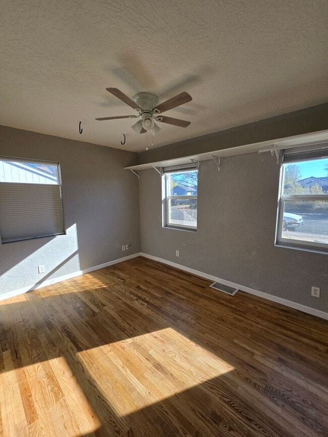 Photo - Pet Friendly & Steps Away From Idlewild Park and River!